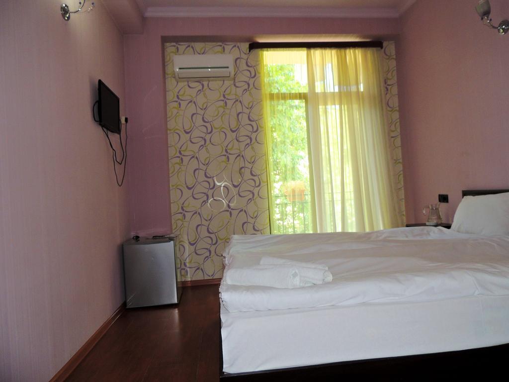 Hotel Richard Tbilisi Exteriör bild