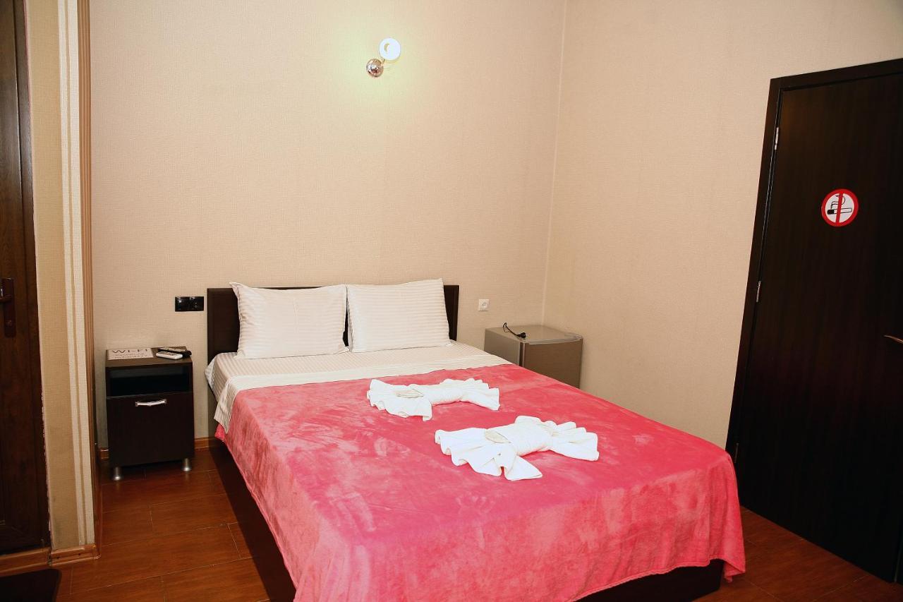 Hotel Richard Tbilisi Exteriör bild